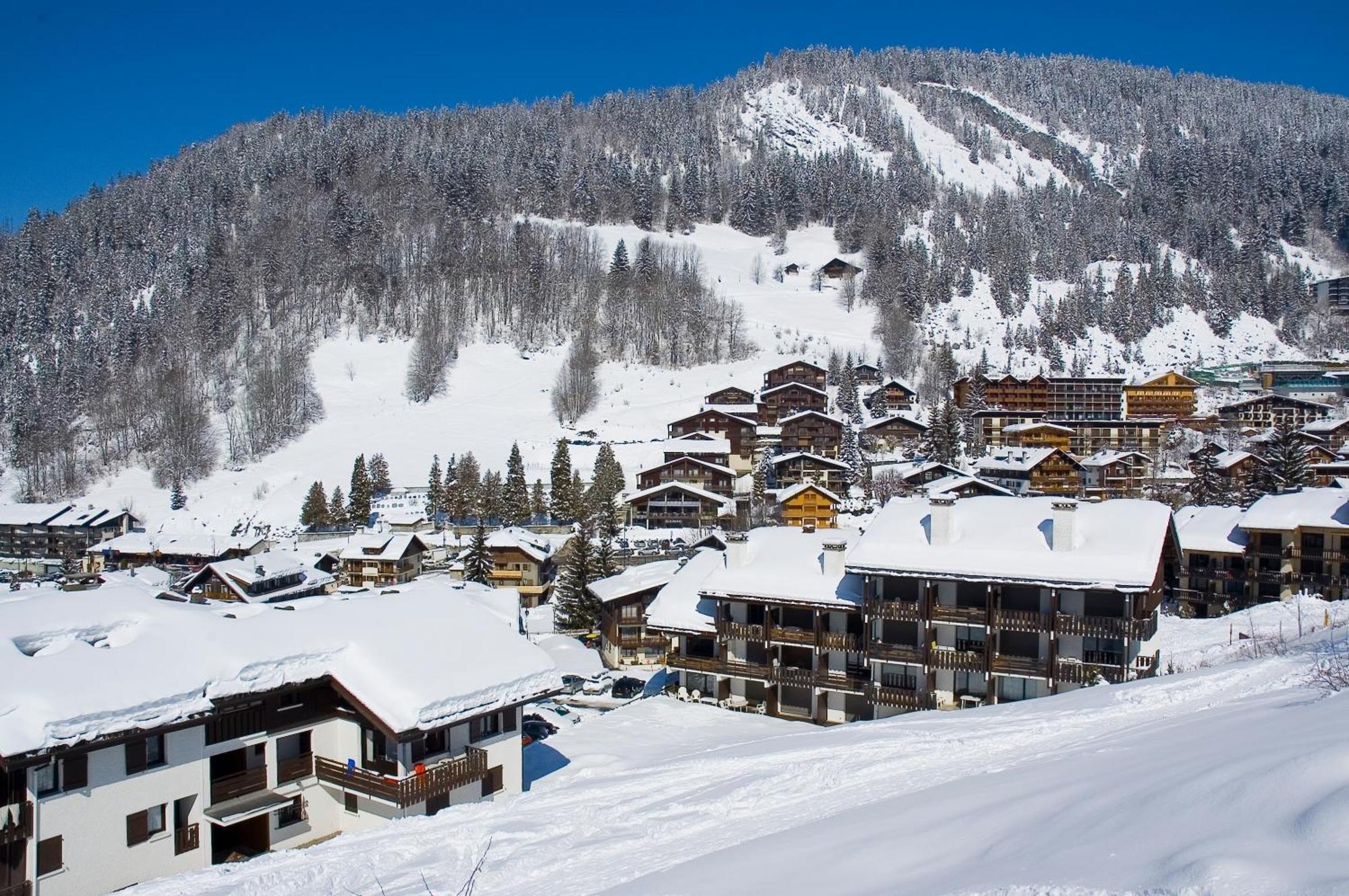 Hotel Alpen Roc La Clusaz Eksteriør bilde