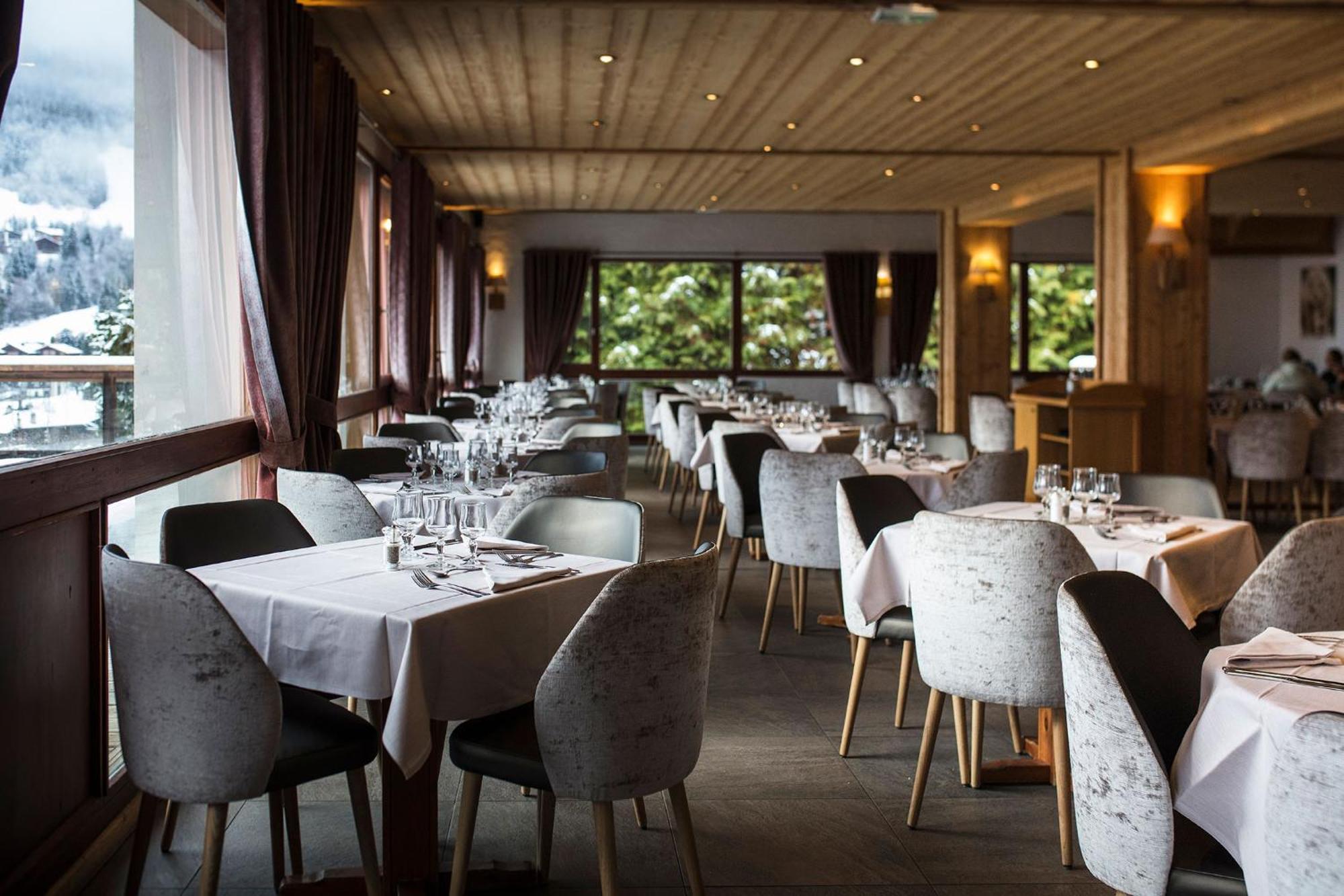 Hotel Alpen Roc La Clusaz Eksteriør bilde