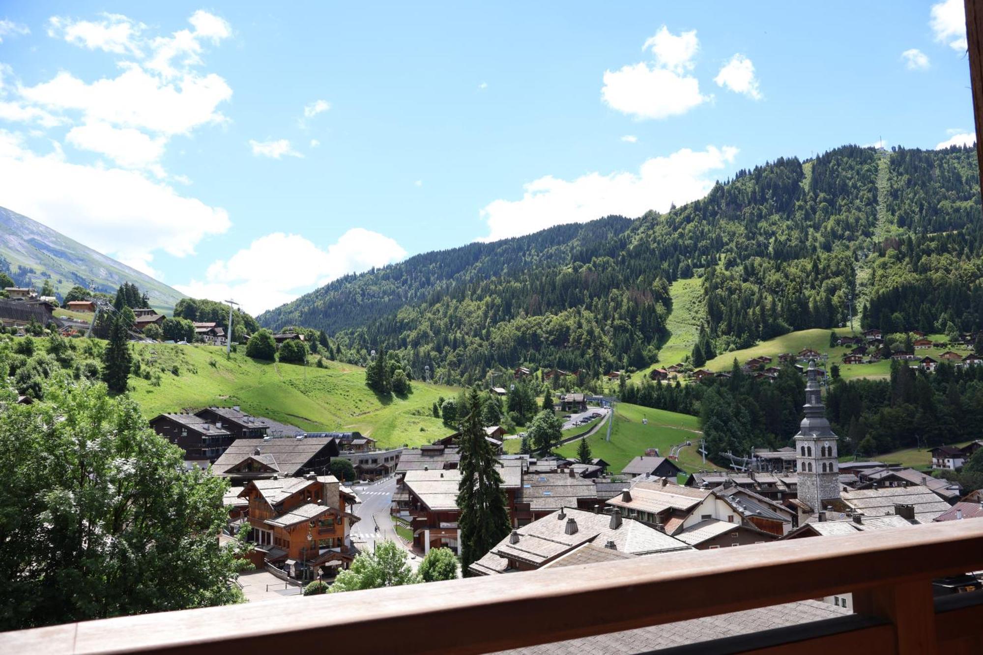 Hotel Alpen Roc La Clusaz Eksteriør bilde