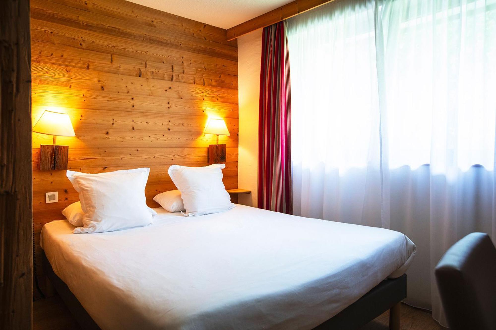 Hotel Alpen Roc La Clusaz Eksteriør bilde